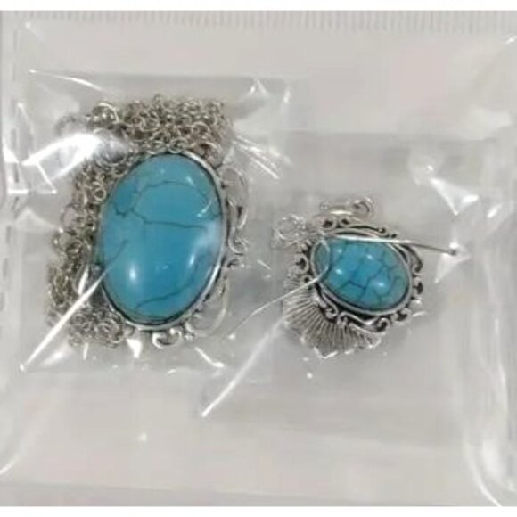 Silver Tone 3 Piece Jewelry Set‎ Earrings Necklace New - Picture 5 of 5